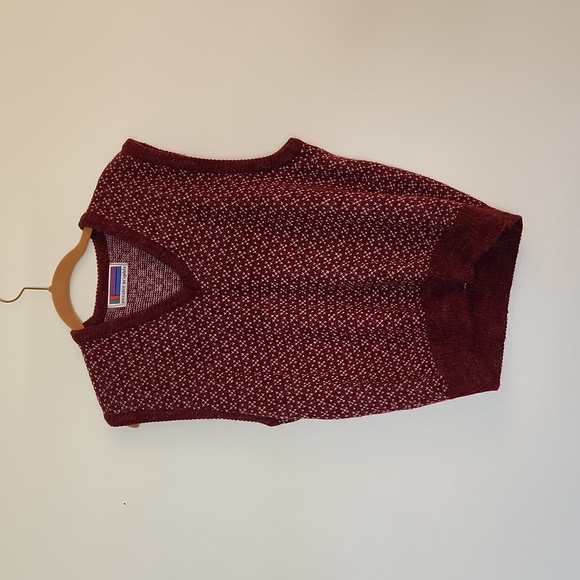 Vintage Red Sweater Graphix Vest - Picture 1 of 4
